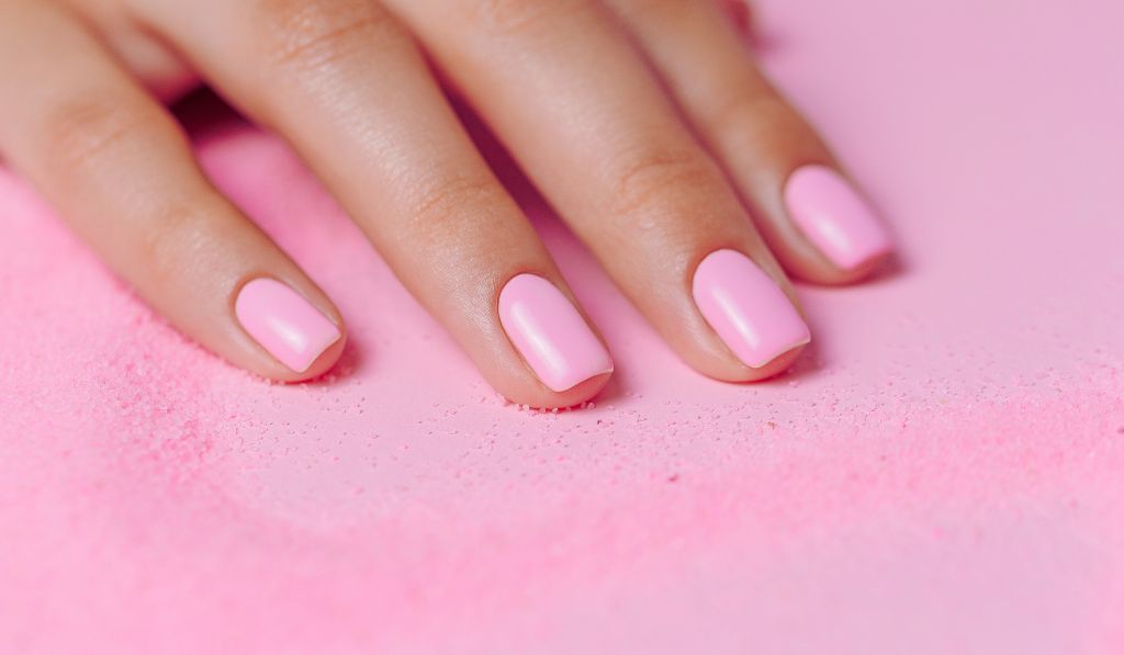Cinnamon Bun Nails Warm Glazed Perfection