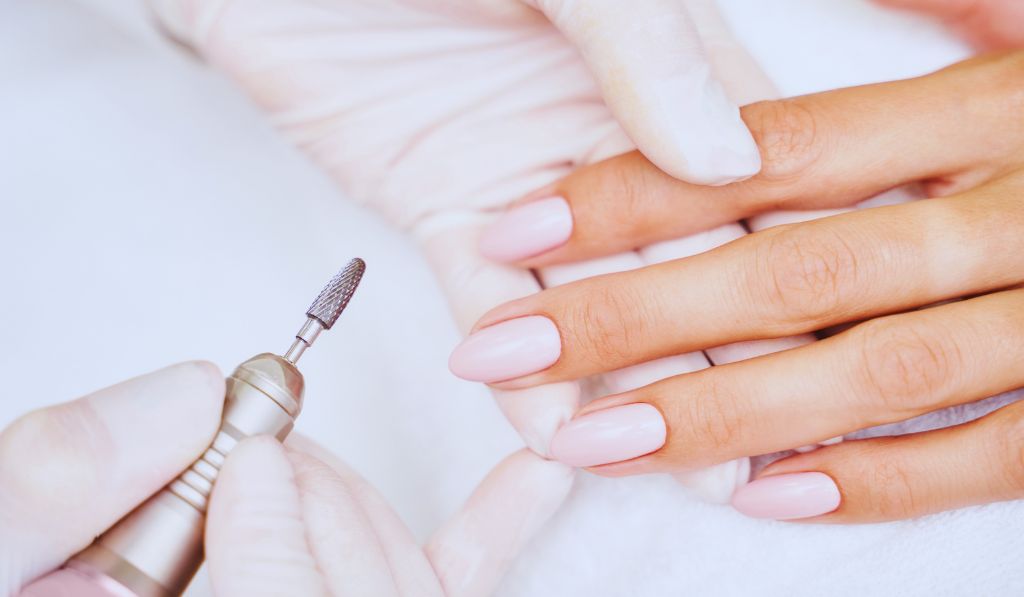 Mocha Mousse Manicures Pantone's 2025 Color Dominance