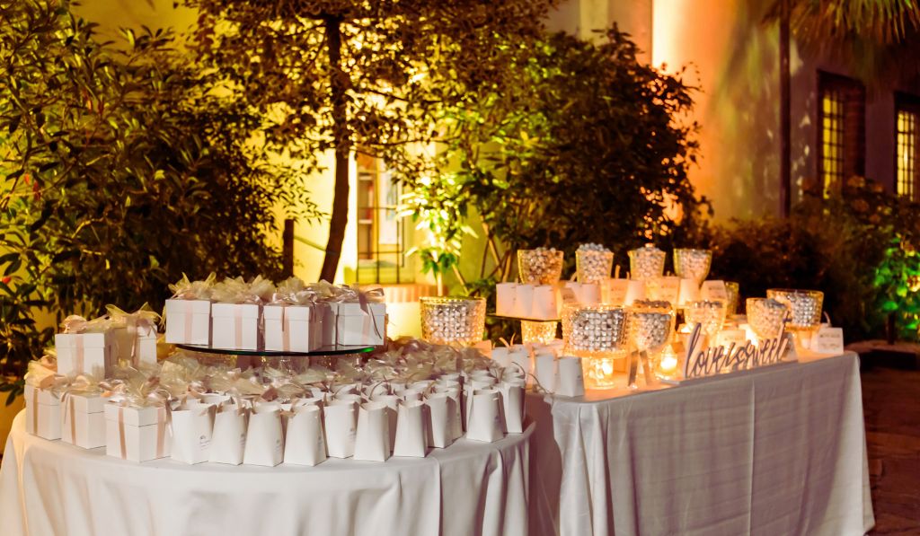 Wedding Gifts That Will Make Your Sister's Big Day Unforgettable